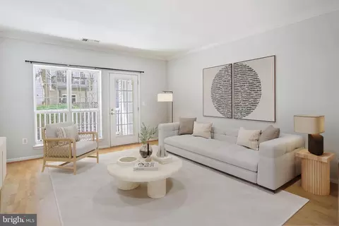 4560 Strutfield Ln #1212, Alexandria, VA 22311