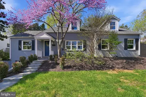 408 Skyhill Rd, Alexandria, VA 22314