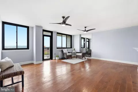 801 N Pitt St #803, Alexandria, VA 22314