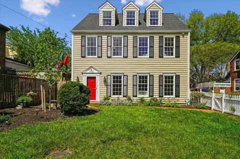 513 Franklin St, Alexandria, VA 22314