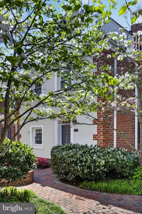 1044 N Royal St, Alexandria, VA 22314