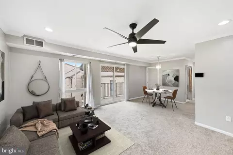 6141 Edsall Rd #L, Alexandria, VA 22304