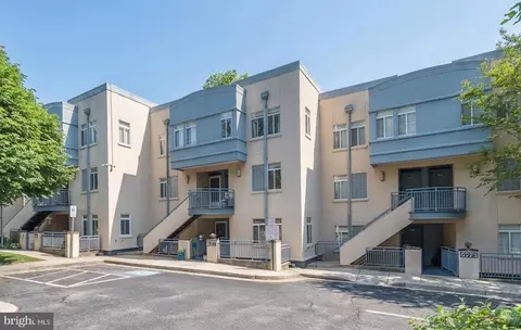 6327 Stevenson Ave #D, Alexandria, VA 22304