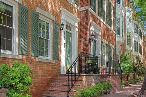 612 N Pitt St, Alexandria, VA 22314