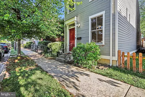 1216 Princess St, Alexandria, VA 22314