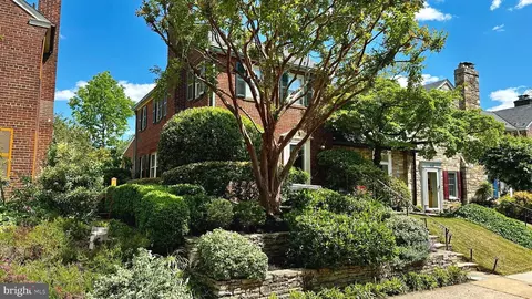 922 S Saint Asaph St, Alexandria, VA 22314