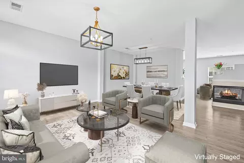 199 Martin Ln, Alexandria, VA 22304