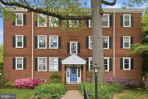 2938 S Columbus St #A2, Arlington, VA 22206