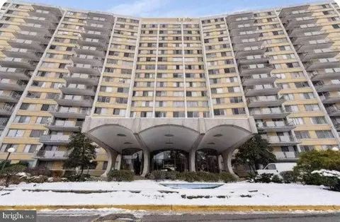 301 N Beauregard St #1002, Alexandria, VA 22312