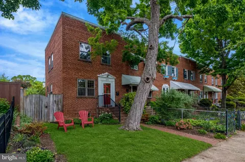 516 E Luray Ave E, Alexandria, VA 22301