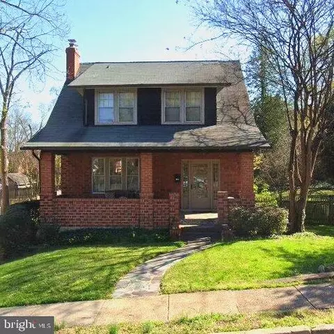 108 W Howell Ave, Alexandria, VA 22301