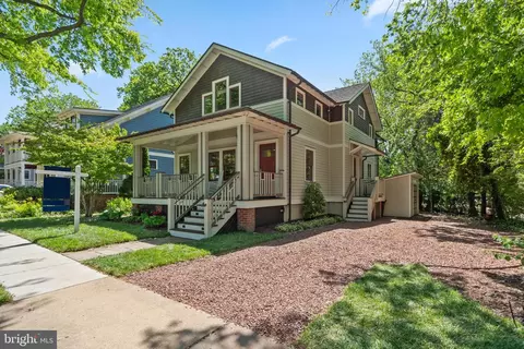 7 E Walnut St, Alexandria, VA 22301