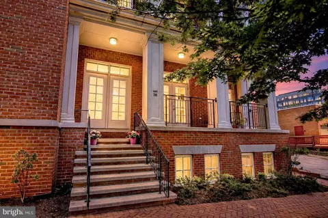 1023 N Royal St #116, Alexandria, VA 22314