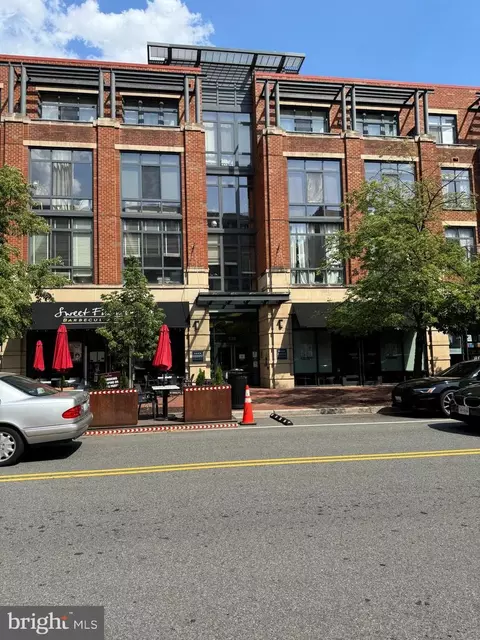 520 John Carlyle St #432, Alexandria, VA 22314