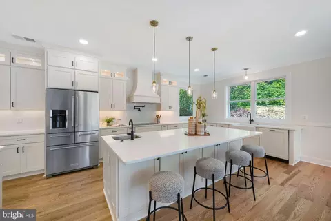 132 N Earley, Alexandria, VA 22304