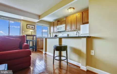 2500 N Van Dorn St, Alexandria, VA 22302