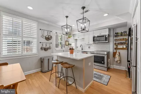 4908 29th Rd S, Arlington, VA 22206