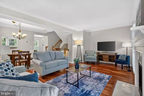 1343 Argall Pl, Alexandria, VA 22314