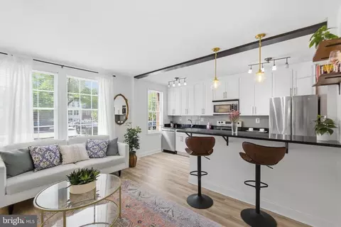 504 Bashford Ln #3111, Alexandria, VA 22314