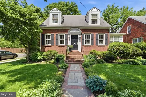 100 E Monroe Ave, Alexandria, VA 22301