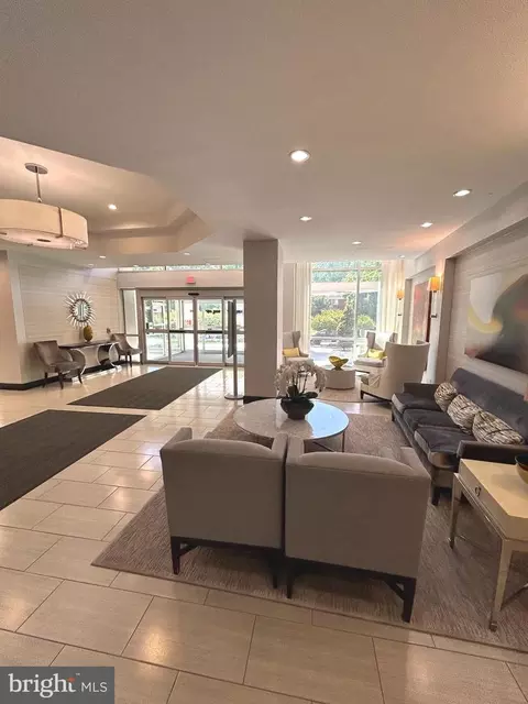 1225 Martha Custis Dr #505, Alexandria, VA 22302