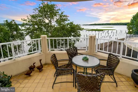 1250 S Washington St #121, Alexandria, VA 22314