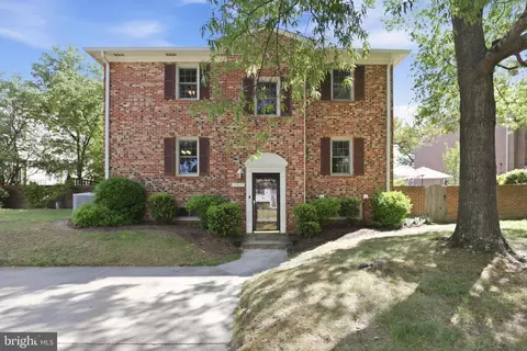 2457 N Stevens St, Alexandria, VA 22311