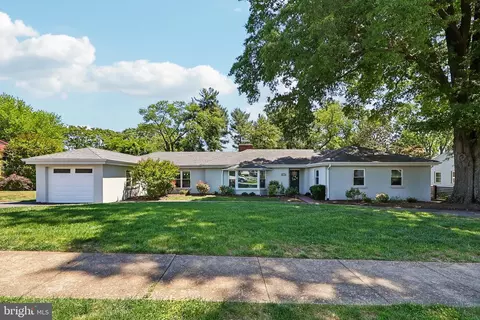 201 Longview Dr, Alexandria, VA 22314