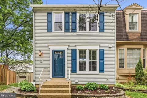 87 Fendall Ave, Alexandria, VA 22304