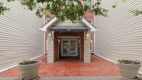 3311 Wyndham #2202, Alexandria, VA 22302