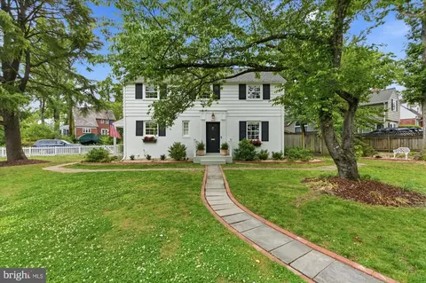900 Chalfonte Dr, Alexandria, VA 22305