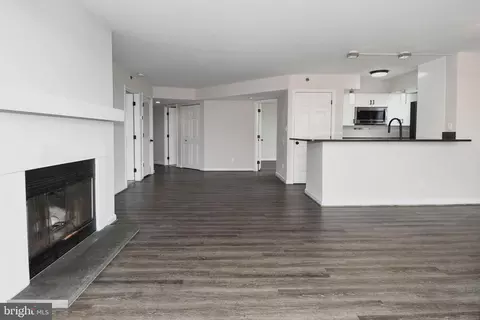 1200 Braddock Pl #715, Alexandria, VA 22314