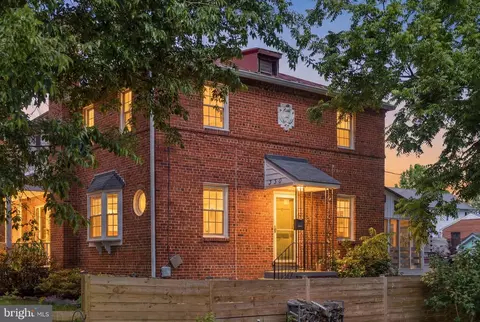 330 E Mason Ave, Alexandria, VA 22301