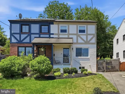 2722 Hickory St, Alexandria, VA 22305