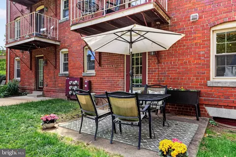 1301 E Abingdon Dr #1, Alexandria, VA 22314