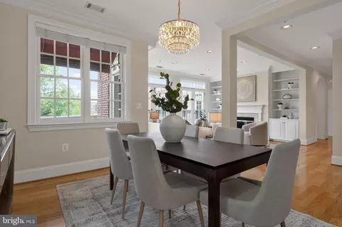 635 First St #405, Alexandria, VA 22314