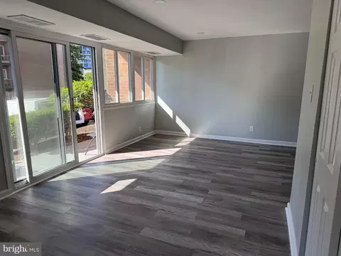 5831 Quantrell Ave #T4, Alexandria, VA 22312