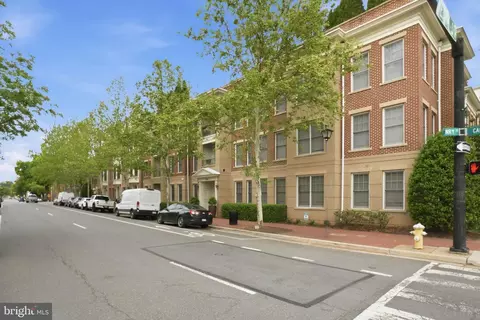 1115 Cameron St #314, Alexandria, VA 22314