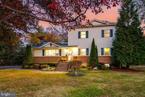 2617 N Stevens St, Alexandria, VA 22311