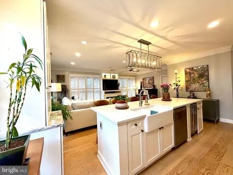 1115 Cameron St #103, Alexandria, VA 22314