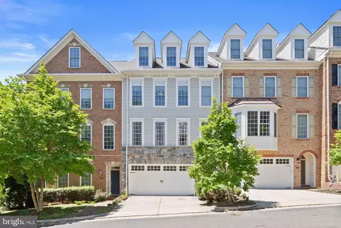 3549 Goddard Way, Alexandria, VA 22304