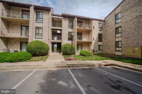 6147 Edsall Rd #N, Alexandria, VA 22304
