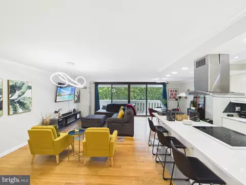 6101 Edsall Rd #612, Alexandria, VA 22304