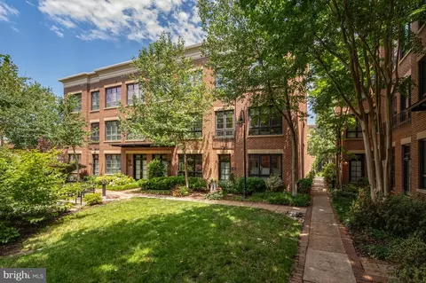 729 N Fayette St, Alexandria, VA 22314