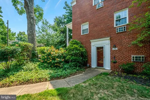 1755 Preston Rd, Alexandria, VA 22302