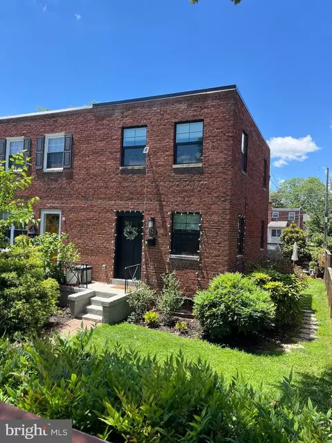 625 S Henry St, Alexandria, VA 22314