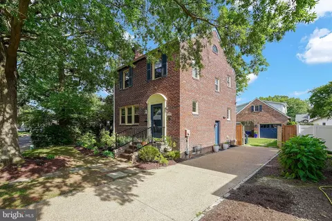 211 E Uhler Ave, Alexandria, VA 22301