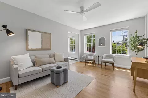 715 S Washington St #A-32, Alexandria, VA 22314