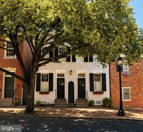 109 S Lee St, Alexandria, VA 22314