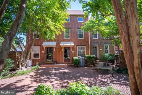 519 S St Asaph St, Alexandria, VA 22314